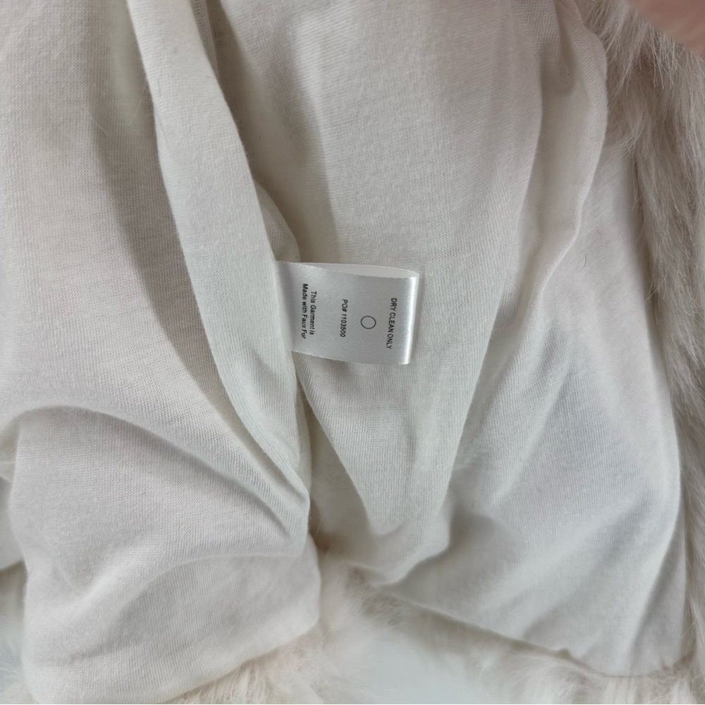 Revolve Show Me Your MuMu Salt Lake Faux Fur Coat in White Sz Xs mobwife NWT - Picture 8 of 10